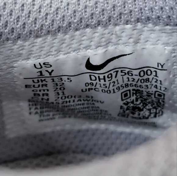 NEW Kids (PS) Nike Dunk Low Two-Toned Grey - DH9756-001 - Picture 8 of 11